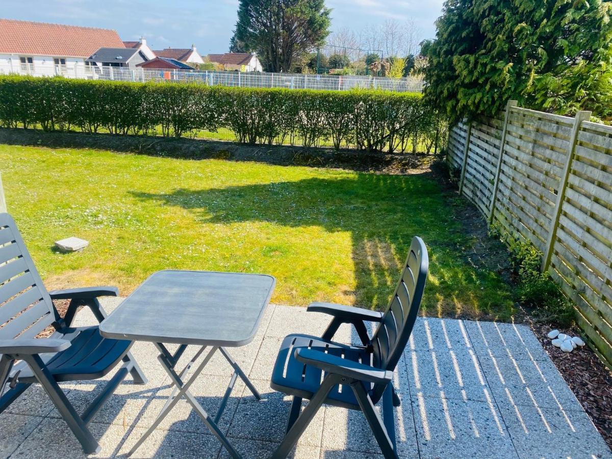 Hotel Zeepark Zeewind Bredene Esterno foto