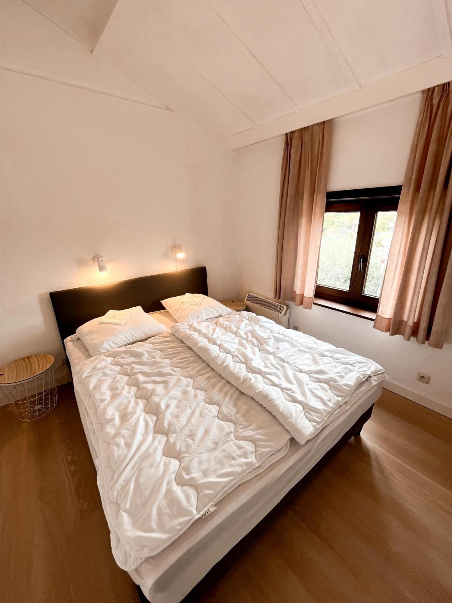 Hotel Zeepark Zeewind Bredene Esterno foto